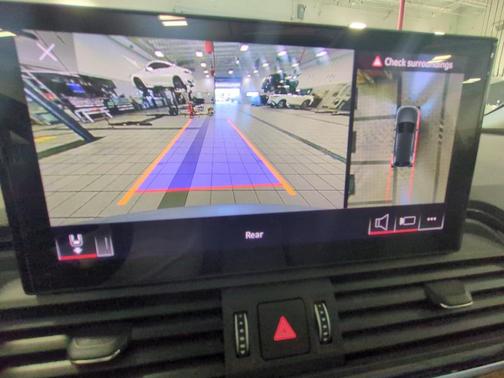 2022 Audi Q5 45 S line Premium Plus