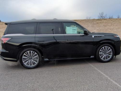 2025 INFINITI QX80 SENSORY AWD