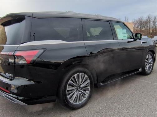2025 INFINITI QX80 SENSORY AWD