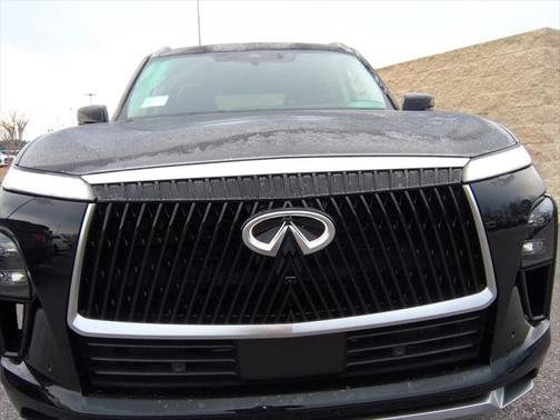 2025 INFINITI QX80 SENSORY AWD