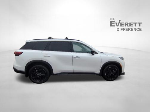 Radiant White 2026 INFINITI QX60 SPORT AWD