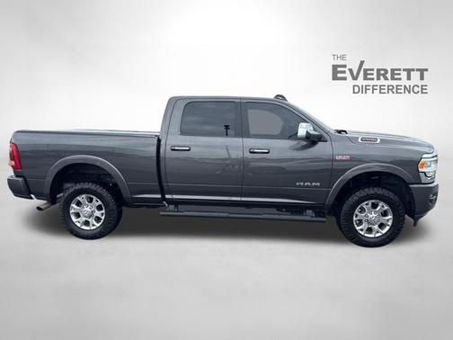 Granite Crystal Metallic Clearcoat 2022 RAM 2500 Laramie Crew Cab 4x4 6'4' Box