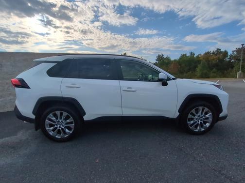 Super White 2019 Toyota RAV4 XLE Premium
