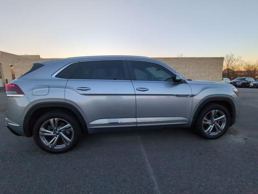 2024 Volkswagen Atlas Cross Sport 2.0T SEL