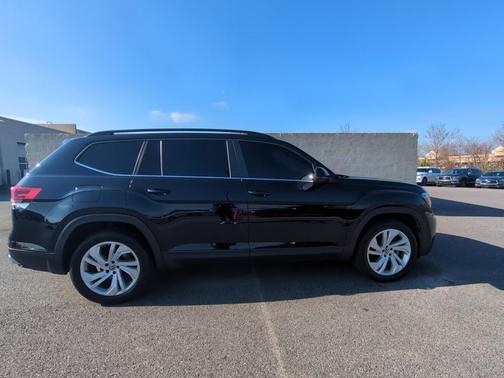 2022 Volkswagen Atlas 3.6L SE w/Technology