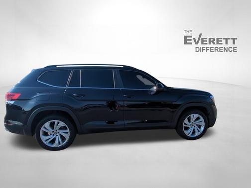 2022 Volkswagen Atlas 3.6L SE w/Technology