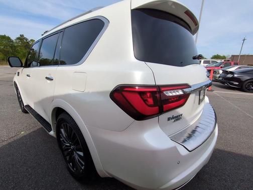 2024 INFINITI QX80 SENSORY AWD