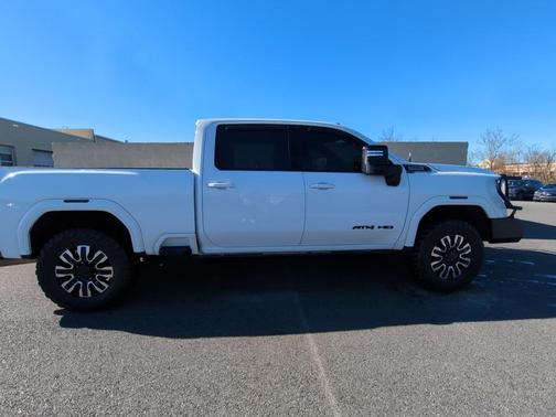2022 GMC Sierra 2500 AT4