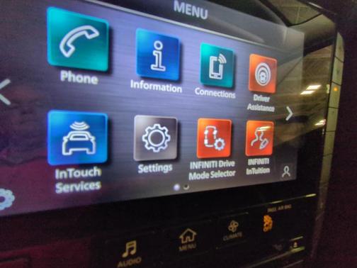 2024 INFINITI QX50 LUXE