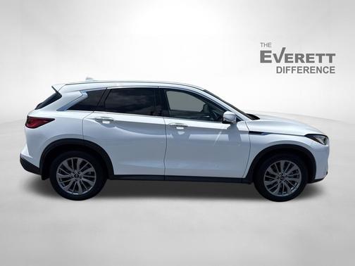 Lunar White 2024 INFINITI QX50 PURE