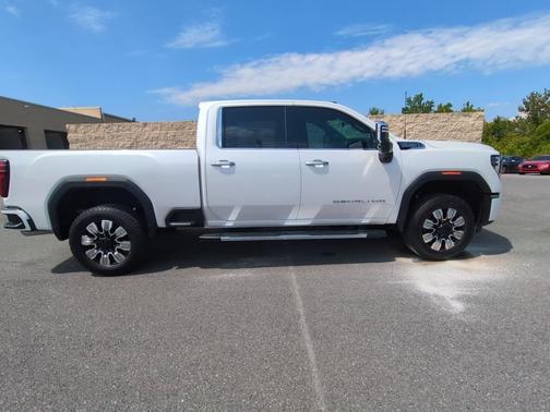 2024 GMC Sierra 2500 Denali