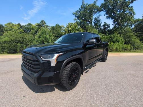 Midnight Black Metallic 2024 Toyota Tundra SR5