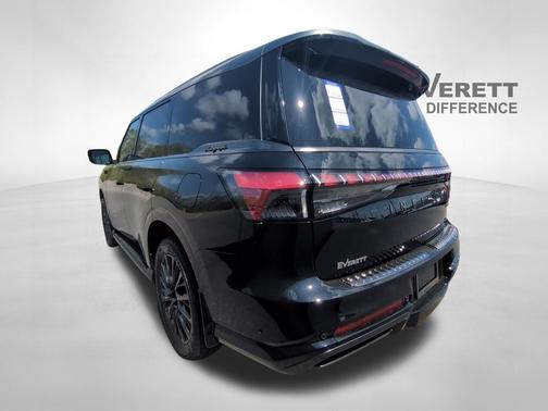 Mineral Black/Graphite Shadow 2026 INFINITI QX80 AUTOGRAPH AWD