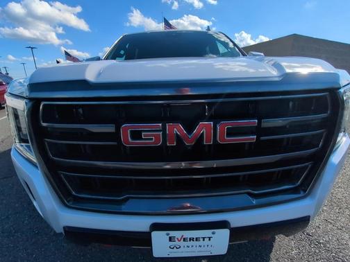 2023 GMC Yukon 4WD AT4