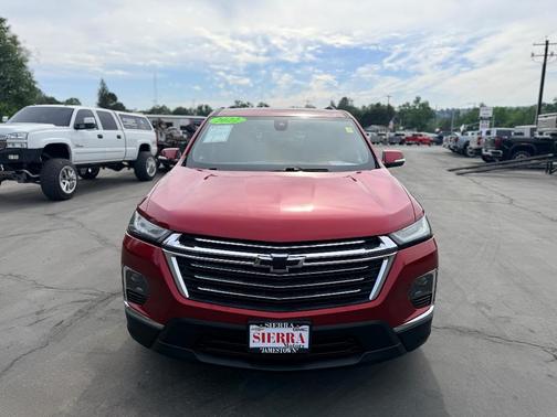 Cherry Red Tintcoat 2022 Chevrolet Traverse LT Cloth