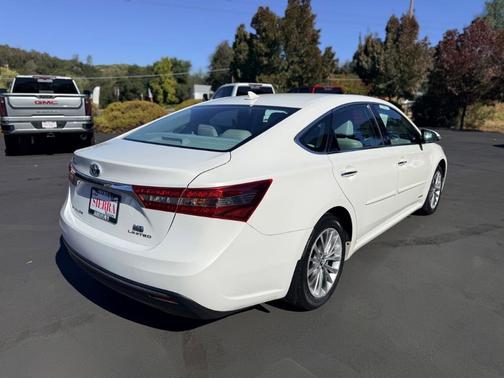 2016 Toyota Avalon Hybrid Limited