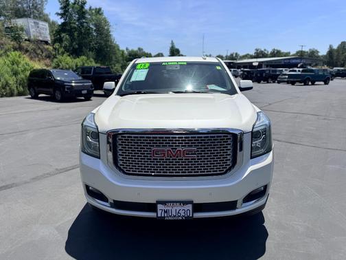 White Diamond Tri-Coat 2015 GMC Yukon Denali
