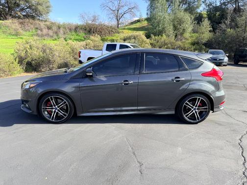 2016 Ford Focus ST Base