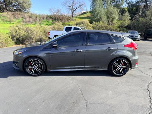 2016 Ford Focus ST Base