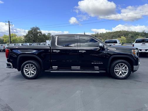 2022 GMC Sierra 1500 Limited SLT