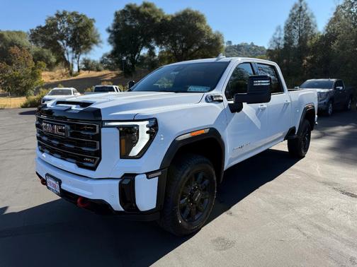 2026 GMC Sierra 2500 AT4