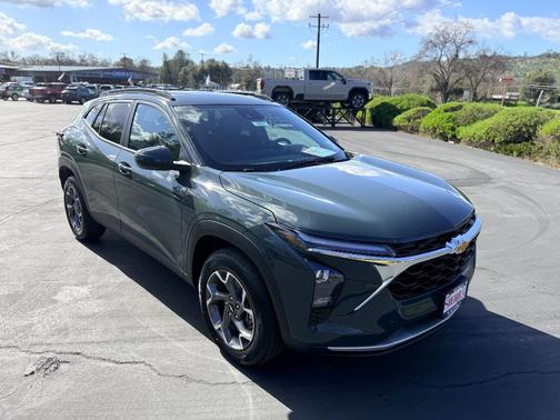 2026 Chevrolet Trax LT