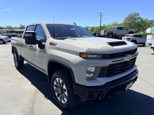 2026 Chevrolet Silverado 2500 Custom