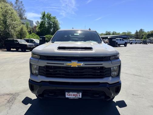 2026 Chevrolet Silverado 2500 Custom