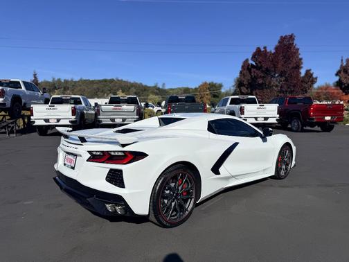 2026 Chevrolet Corvette Stingray w/3LT