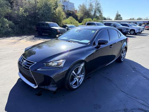 2018 Lexus IS 300 Base