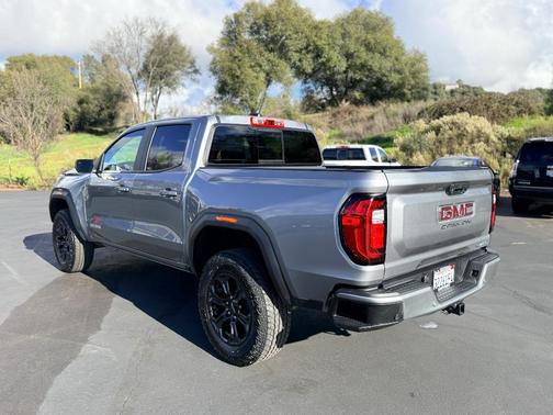 2025 GMC Canyon Elevation