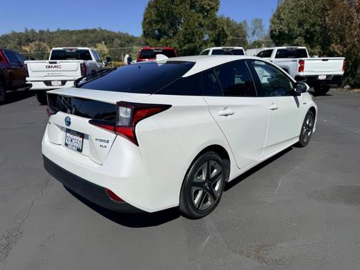 2021 Toyota Prius XLE