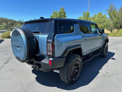 2024 GMC HUMMER EV SUV 3X