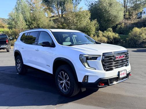 2026 GMC Acadia AT4