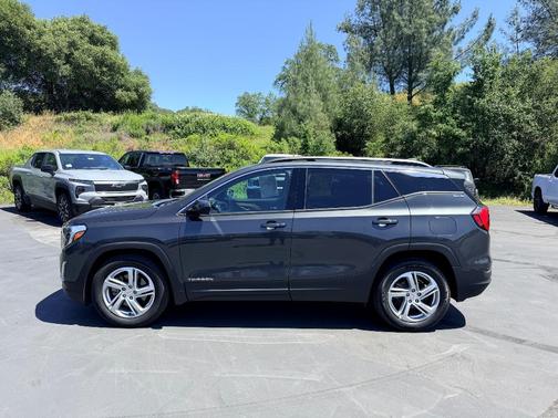 Graphite Gray Metallic 2018 GMC Terrain SLE