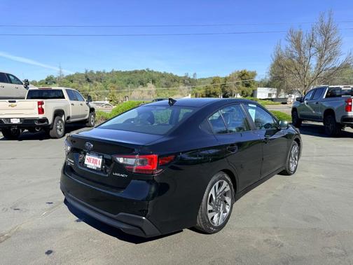 2023 Subaru Legacy 