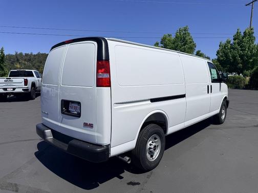 Summit White 2026 GMC Savana 3500 Work Van
