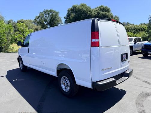 Summit White 2026 GMC Savana 3500 Work Van