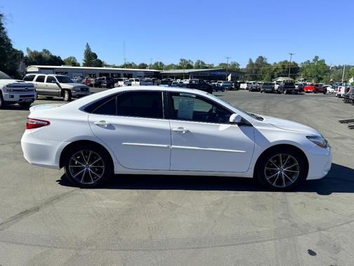 2015 Toyota Camry XSE