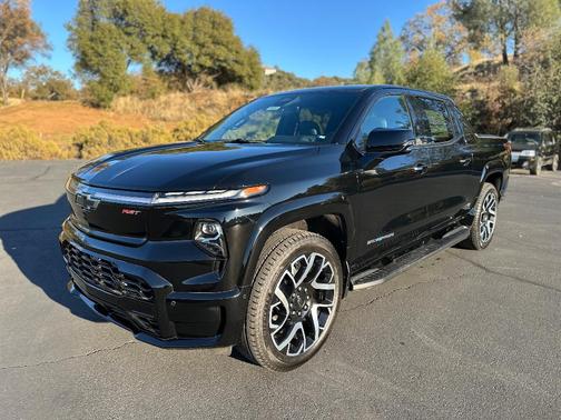 2024 Chevrolet Silverado EV RST