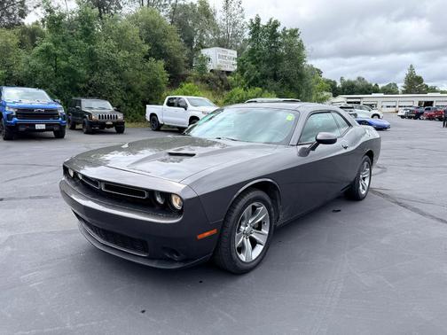 Gray 2019 Dodge Challenger SXT