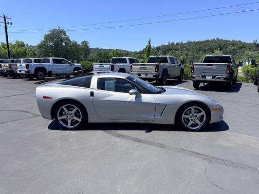Machine Silver Metallic 2007 Chevrolet Corvette Base