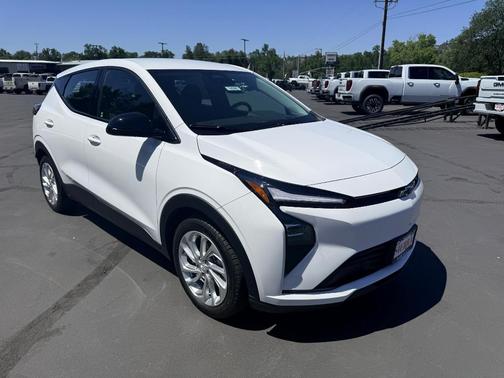 Summit White 2027 Chevrolet Bolt LT