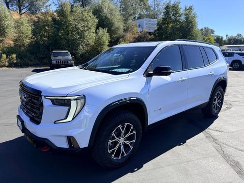 2026 GMC Acadia AT4