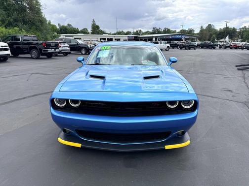 Blue 2016 Dodge Challenger R/T Scat Pack