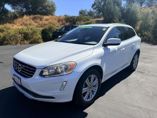 2017 Volvo XC60 T5 Inscription