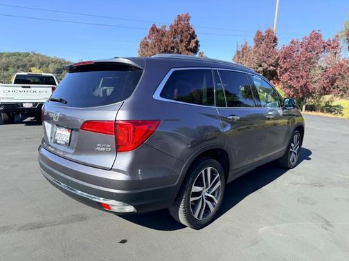 2018 Honda Pilot Elite