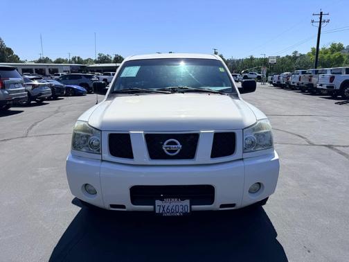 White 2006 Nissan Titan XE Crew Cab