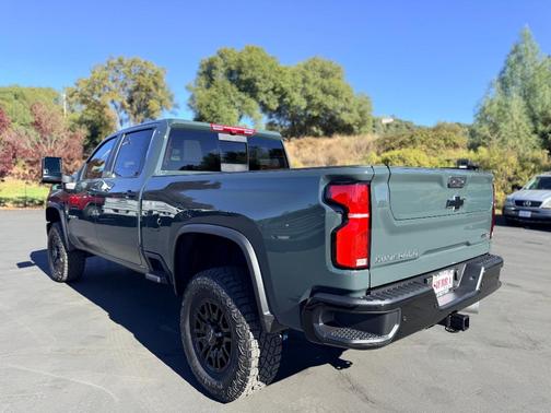 2026 Chevrolet Silverado 2500 ZR2