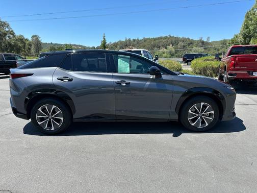 2023 Lexus RZ 450e Premium